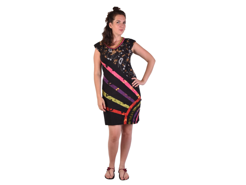 Krátké černé šaty s krátkým rukávem, s potiskem a barevným designem