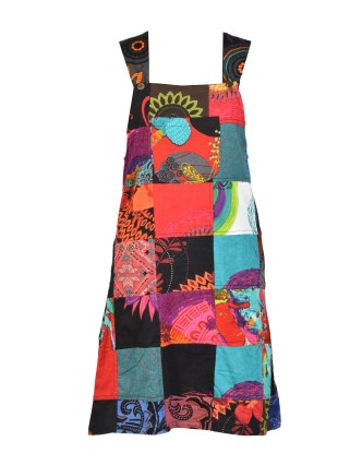 Krátké šaty s laclem a kapsou, multibarevný patchwork