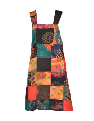 Krátké šaty s laclem a kapsou, multibarevný patchwork, stonewash