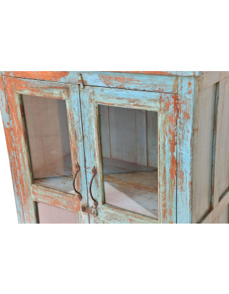 Prosklená skříňka z teakového dřeva, tyrkysová patina, 80x41x138cm