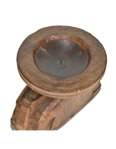 Dřevěný svícen ze staré hlavice sloupu, 20x15x17cm