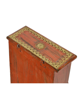 Skříňka na klíče zdobená mosazným kováním z mangového dřeva, 20x8x26cm