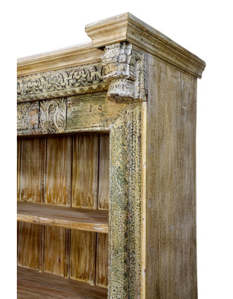 Knihovna z antik teakového dřeva, zdobená řezbami, bílá patina, 125x52x207cm