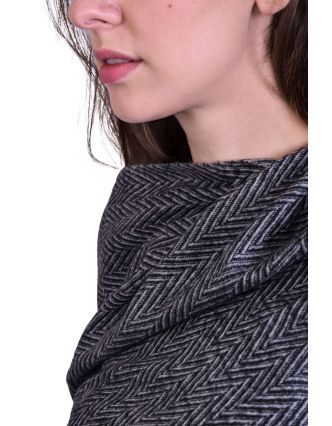 Velká šála, jemná vlna s bavlnou, šedo-černá, jemný zig-zag vzor, 74x206cm
