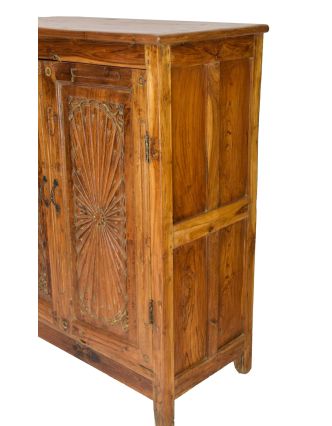Starožitná skříň z teakového dřeva, ručně vyřezávaná, 95x48x122cm