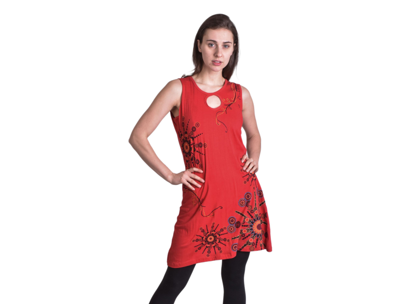 Červené šaty bez rukávu s potiskem, barevná výšivka