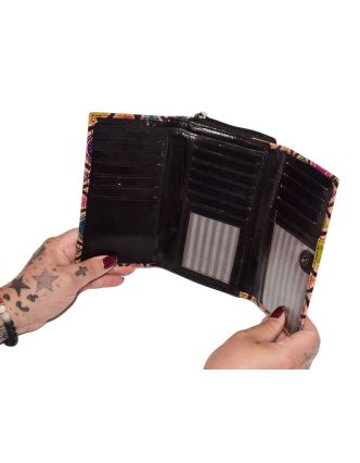 Peněženka zapínaná na zip, barevné vzorce, malovaná kůže, černá 17x10cm