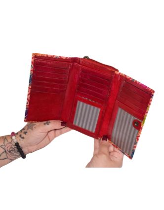 Peněženka zapínaná na zip, barevné vzorce, malovaná kůže, červená, 17x10cm