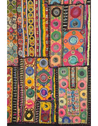 Unikátní tapiserie z Rajastanu, barevná, ruční vyšívání, 143x95cm