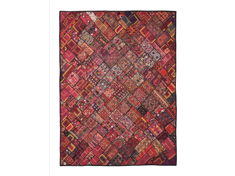 Červená patchworková tapiserie z Rajastanu, ruční práce, 176x230cm