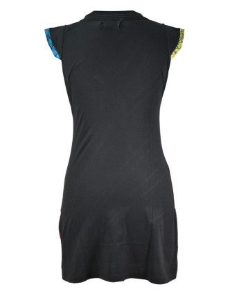 Krátké černé šaty s krátkým rukávem, jemným potiskem a barevným designem
