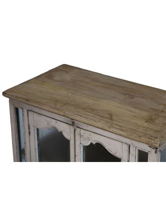 Prosklená skříňka z teakového dřeva, bílá patina, 69x38x64cm
