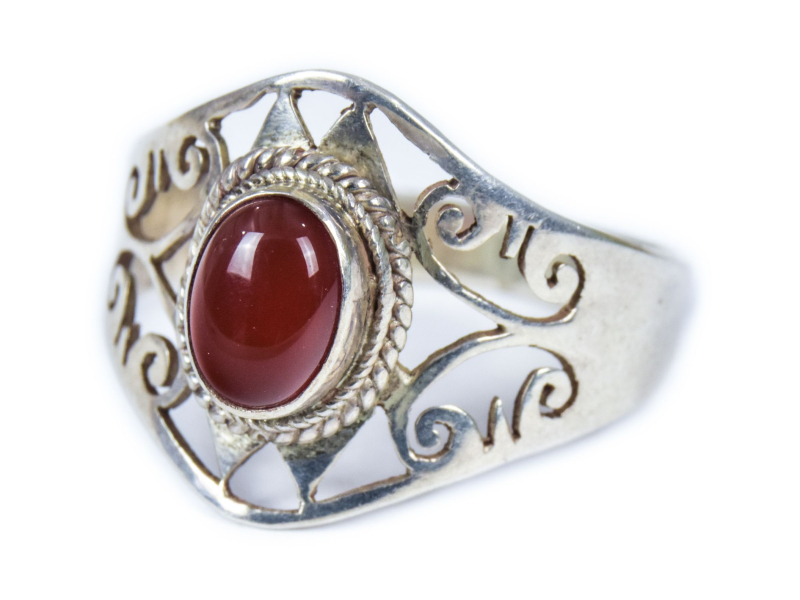 Stříbrný prsten vykládaný červeným onyxem, AG 925/1000, 3g, Nepál