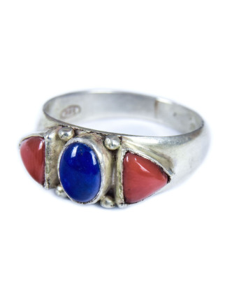Stříbrný prsten vykládaný lapis lazuli a korál, AG 925/1000, 4g, Nepál