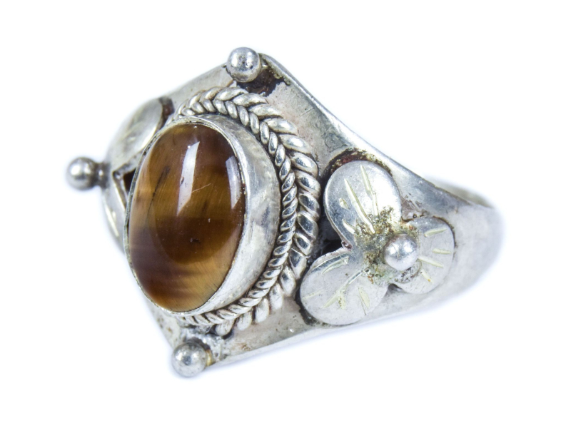 Stříbrný prsten vykládaný tygřím okem, AG 925/1000, 4g, Nepál