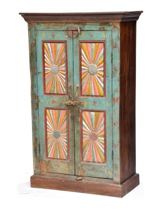 Skříň z antik teakového dřeva, vyřezávané dveře,  89x44x144cm