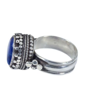 Stříbrný prsten, vel 61, vykládaný lapis lazuli