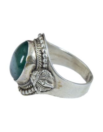 Stříbrný prsten, vel.60, vykládaný malachitem