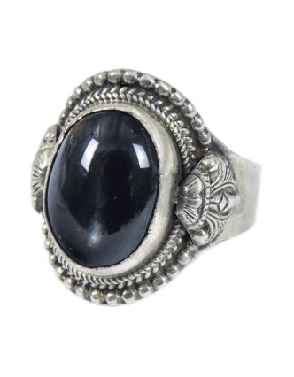 Stříbrný prsten, vel.59, vykládaný black star