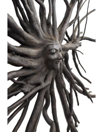 Dřevěná hlava Déví z kořene rambutanu, 150x150cm