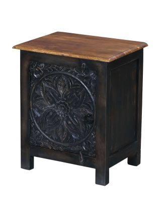 Noční stolek s vyřezávanými dvířky z mangového dřeva, 50x38x60cm