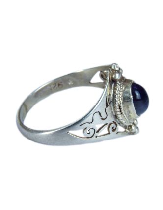 Stříbrný prsten vykládaný ametystem, AG 925/1000, 3g, Nepál