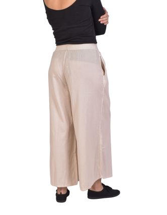 Pohodlné volné béžové tříčtvrteční kalhoty, guma v pase a kapsy
