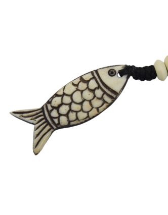 Kostěná klíčenka ryba, vyřezávaná, celková délka 10cm