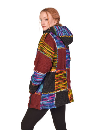 Projmutý vlněný svetr s kapucí a kapsami, patchwork