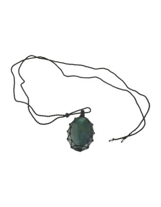 Macramé náhrdelník s tmavě zeleným achátem na stahovací šňůrce, obvod až 78cm