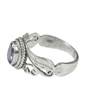 Stříbrný prsten vykládaný broušeným ametystem, AG 925/1000, 3g, Nepál