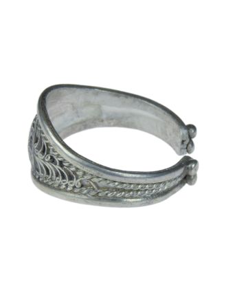 Stříbrný prsten zdobený filigránem, otevřený kroužek, velikost 51 až 62, 3g