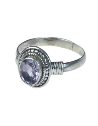 Stříbrný prsten vykládaný broušeným ametystem, AG 925/1000, 4g, Nepál