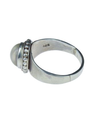 Stříbrný prsten vykládaný měsíčním kamenem, AG 925/1000, 5g, Nepál