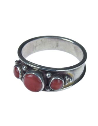 Stříbrný prsten vykládaný korálem, AG 925/1000, 5g, Nepál