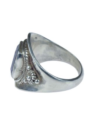 Stříbrný prsten vykládaný broušeným ametystem, AG 925/1000, 6g, Nepál