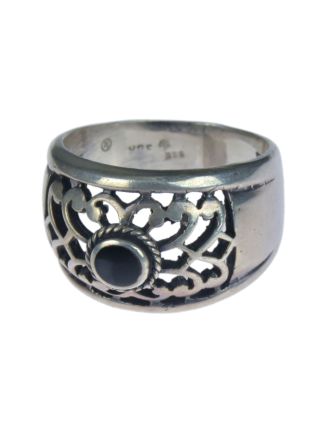 Stříbrný prsten vykládaný černým onyxem AG 925/1000, 7g, Nepál