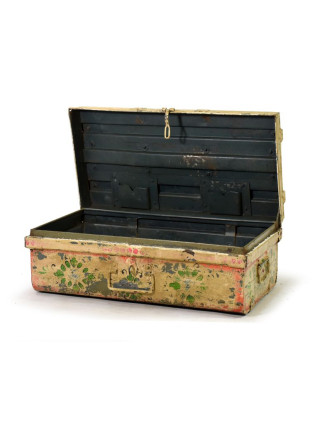 Plechový kufr, ručně malovaný, bílý, 69x38x25cm