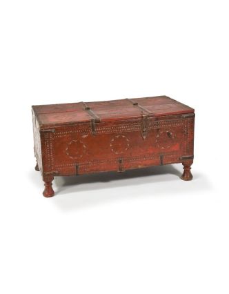 Dřevěná antik truhla z teaku, železné kování, červená,  52x29x25cm