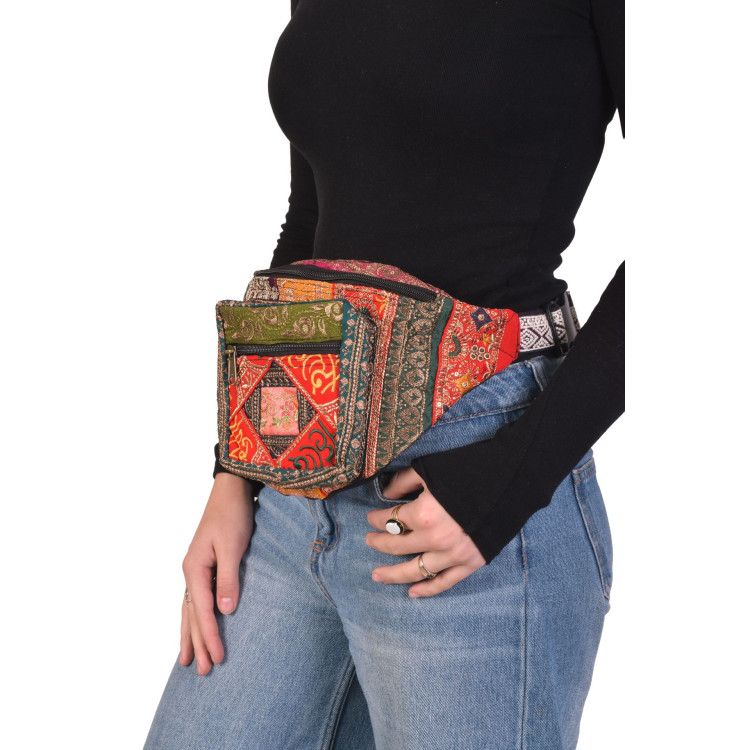Luxusní boho ledvinka, patchwork, 30x20cm