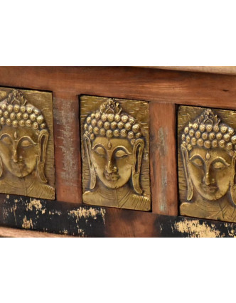 Truhla z teakového dřeva, zdobená mosaznými hlavami Buddhů, 70x70x45cm