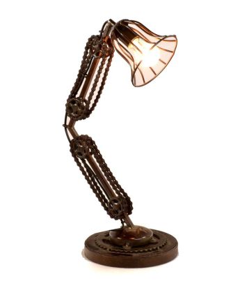 Lampička v designu "Steamp punk" z recyklovaných součástek, 35x24x60cm